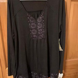 Long sleeve Tunic style top